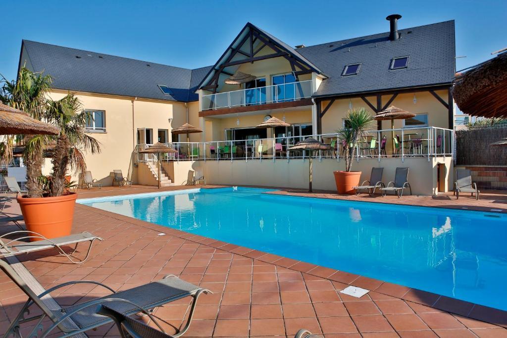 Camping Saint Michel Courtils Luaran gambar