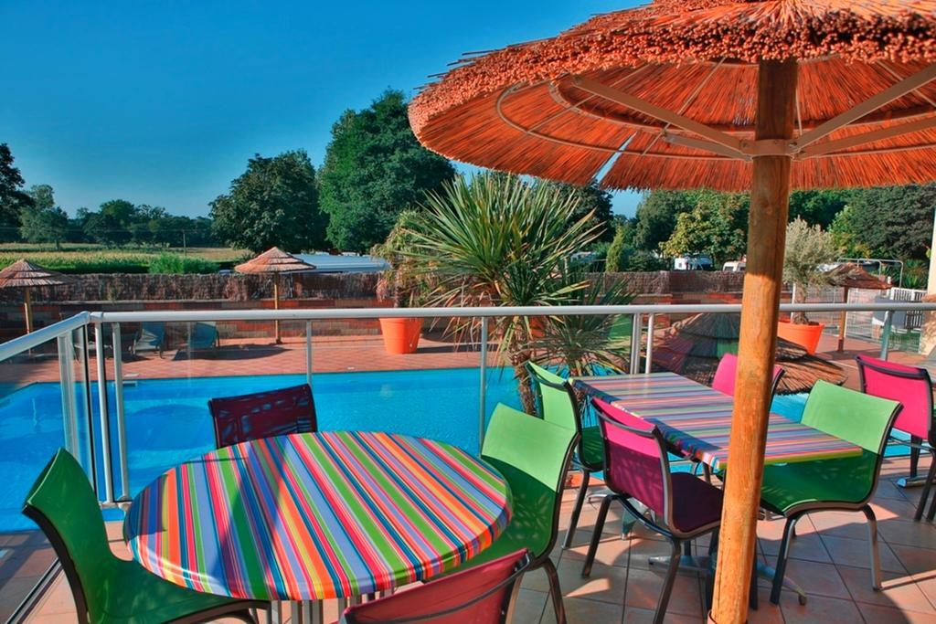 Camping Saint Michel Courtils Luaran gambar